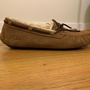 Womens Ugg slippers